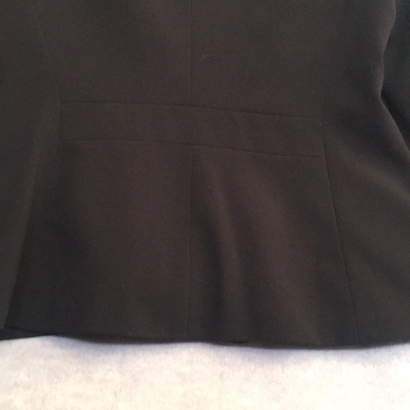 Jones & Co Stretch 2 Button Fully Lined Jacket w/Classic Lapels & Slight Peplum - Picture 11 of 16